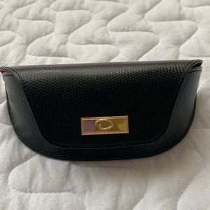 Oscar de la rents sunglasses case